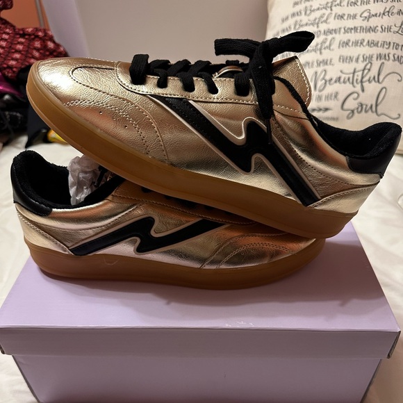 Madden Girl Shoes - New Madden Girl Giia Lace-Up Low-Top Sneakers size 8.5